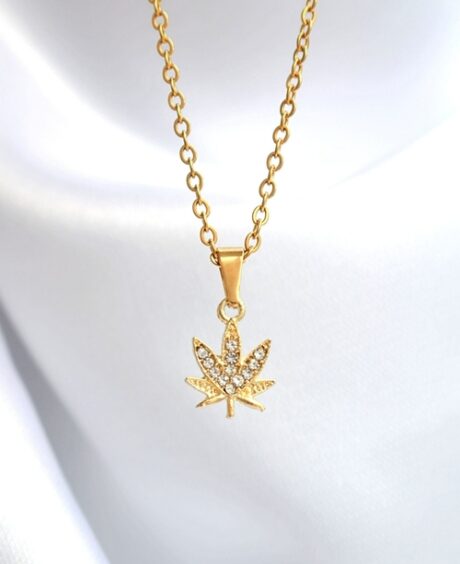 ✨Iconic Gold Cannabis Leaf Necklace