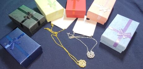 ✨Lucky Clover four Leaf Magnetic Heart Necklace